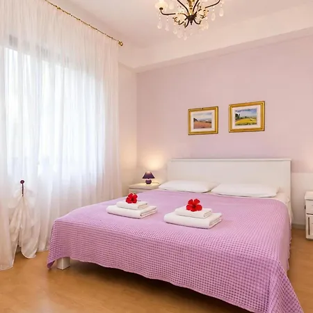 Marisa Olive Grove Apartman Labin (Istria)