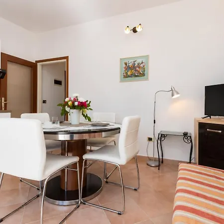 Apartman Marisa Olive Grove Labin