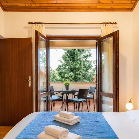 Apartman Marisa Olive Grove