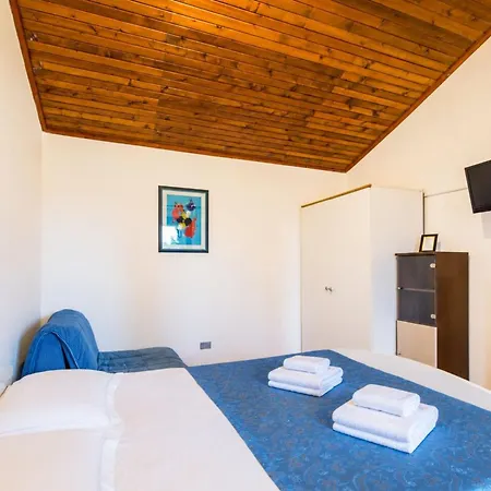 Apartman Marisa Olive Grove *