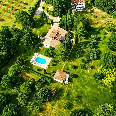 Marisa Olive Grove Apartman *