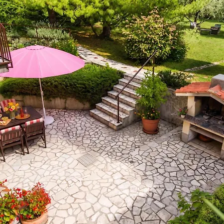 Apartman Marisa Olive Grove